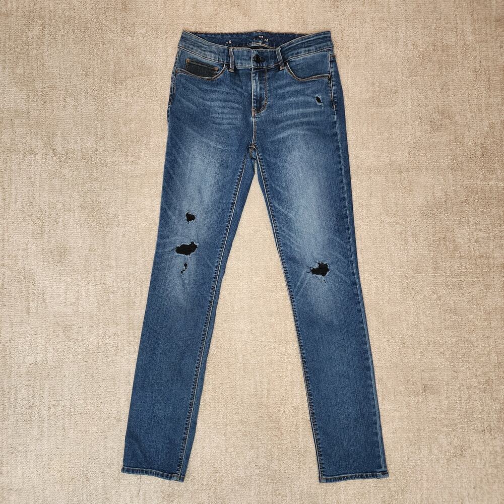 White House Black Market The Slim Distressed Jeans Women's Size 6